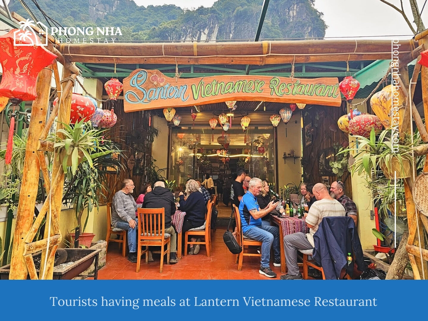 Tourists-having-meals-at-Lantern-Vietnamese-Restaurant